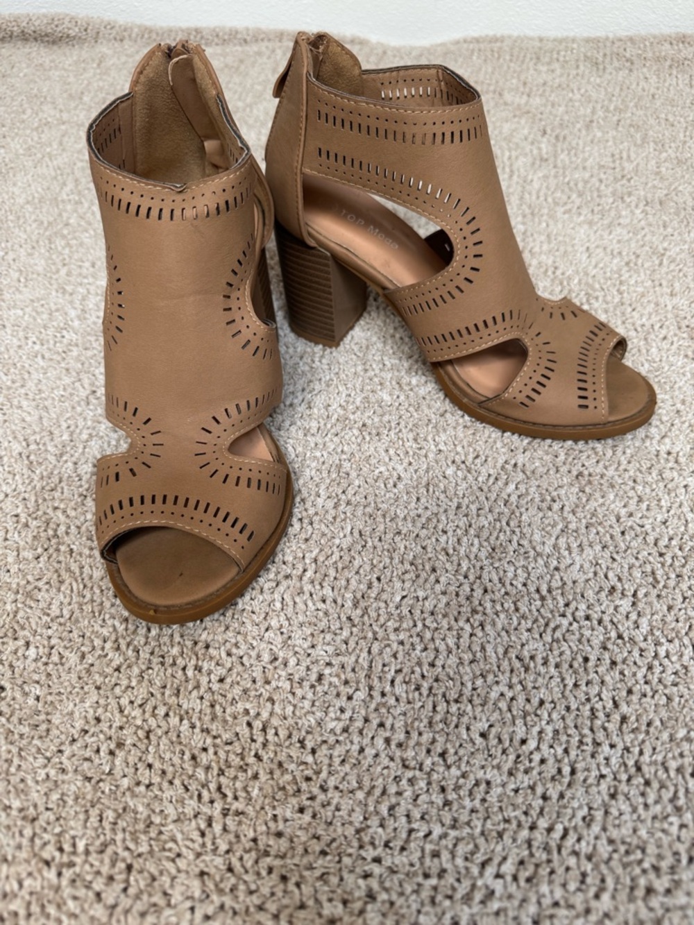TOP Moda Tan Cutout Peep-Toe Block Heel Sandals